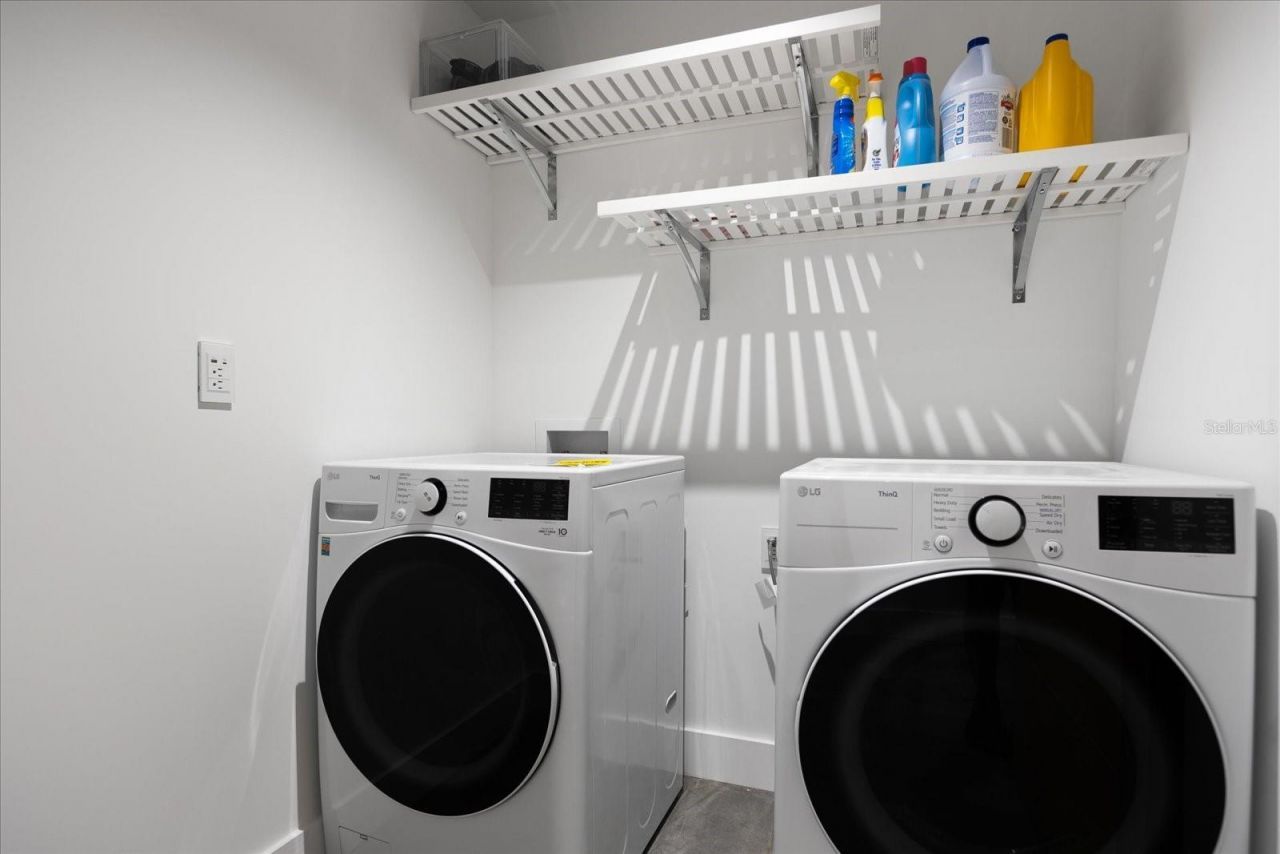 3807 S Semoran Boulevard, Orlando, FL 32822 Photo