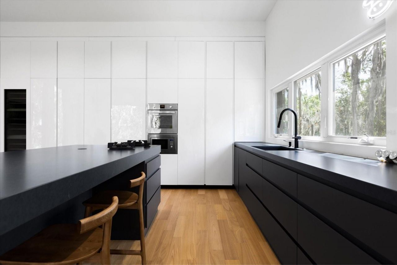 3807 S Semoran Boulevard, Orlando, FL 32822 Photo