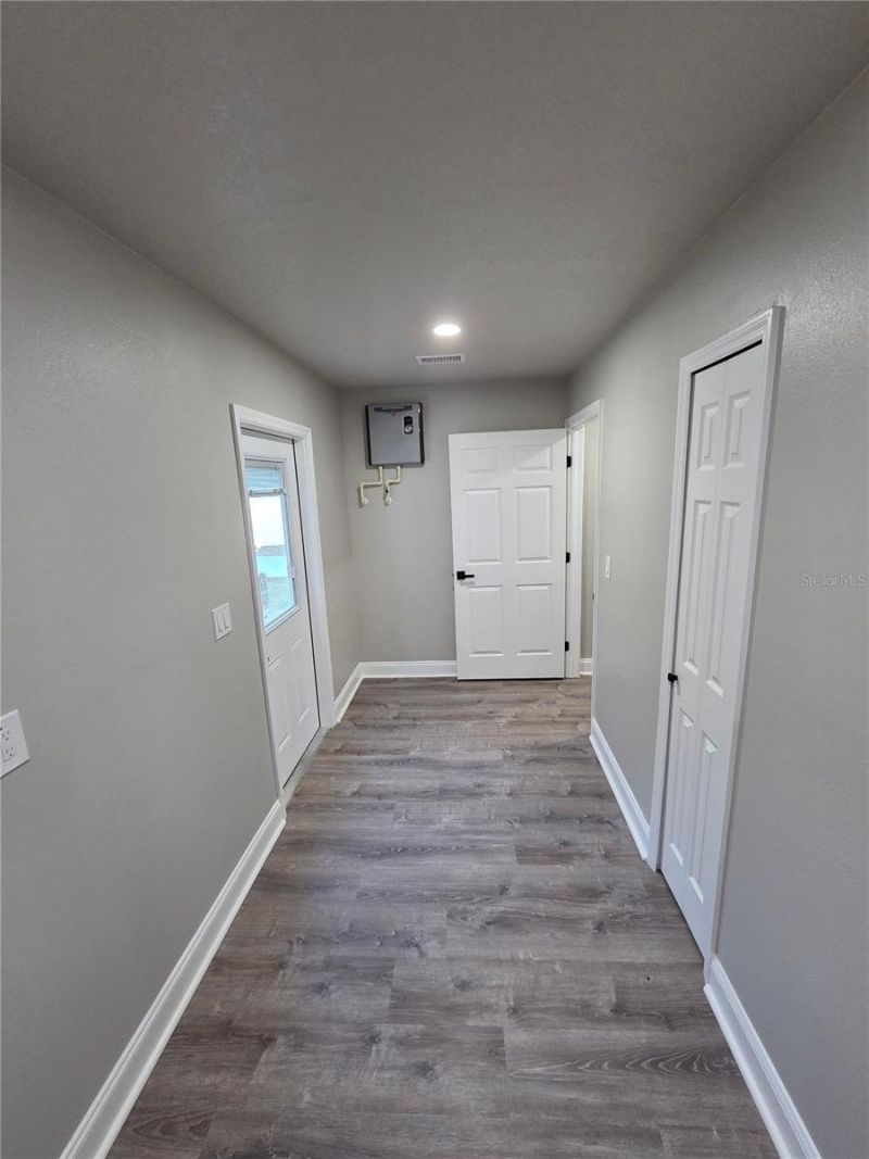 1106 Valencia Road, Plant City, FL 33563 Photo