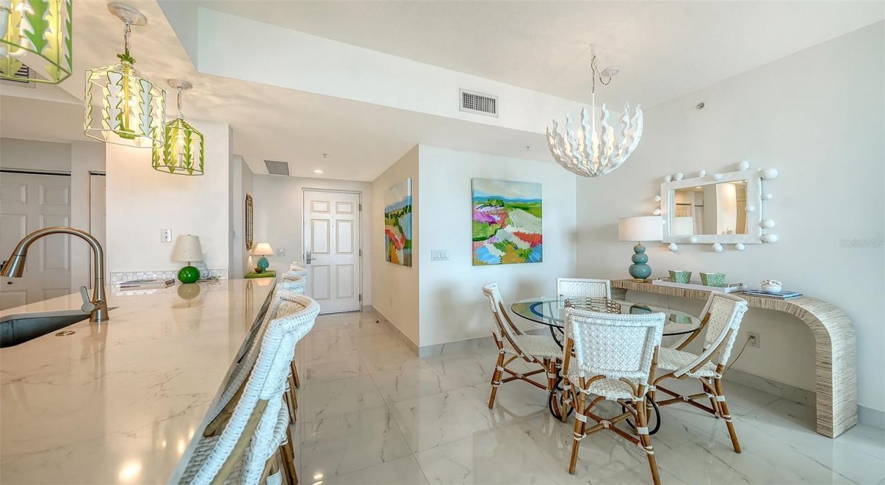 800 N Tamiami Trail, Unit 1111, Sarasota, FL 34236 Photo