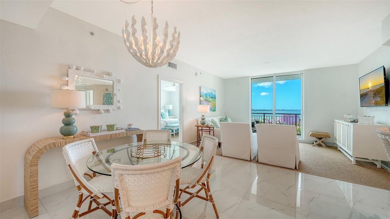 800 N Tamiami Trail, Unit 1111, Sarasota, FL 34236 Photo