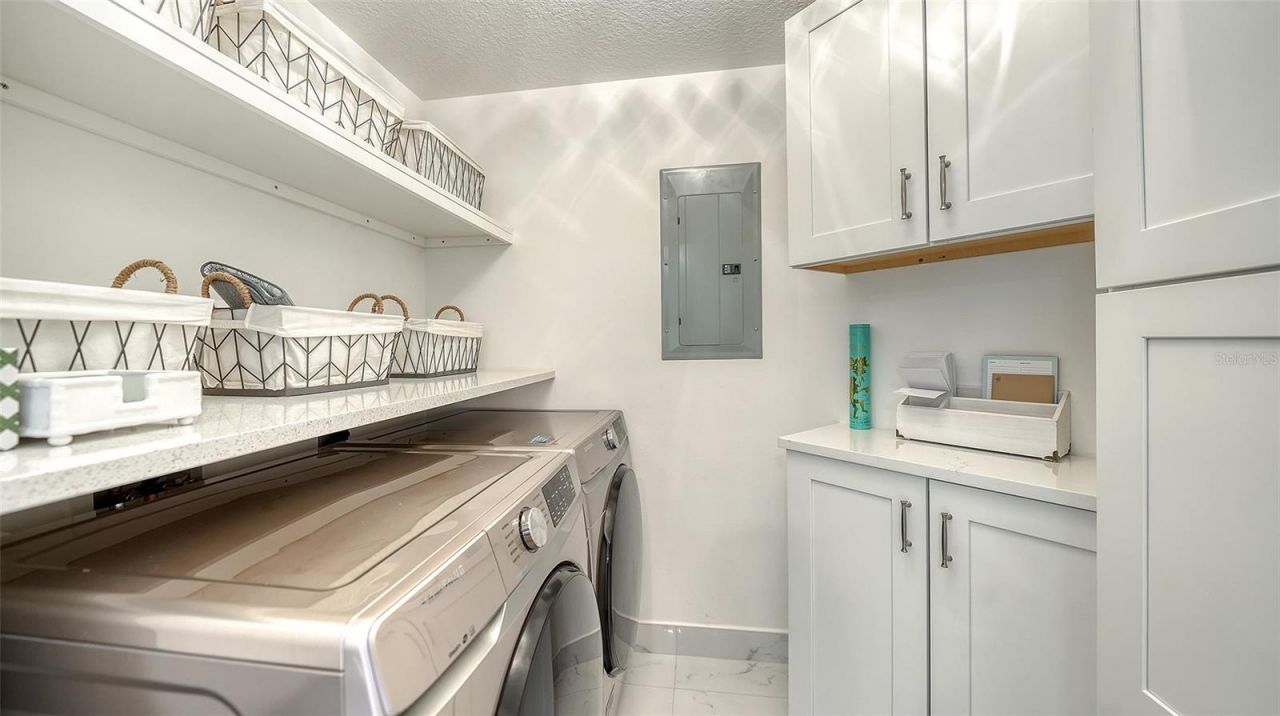 800 N Tamiami Trail, Unit 1111, Sarasota, FL 34236 Photo