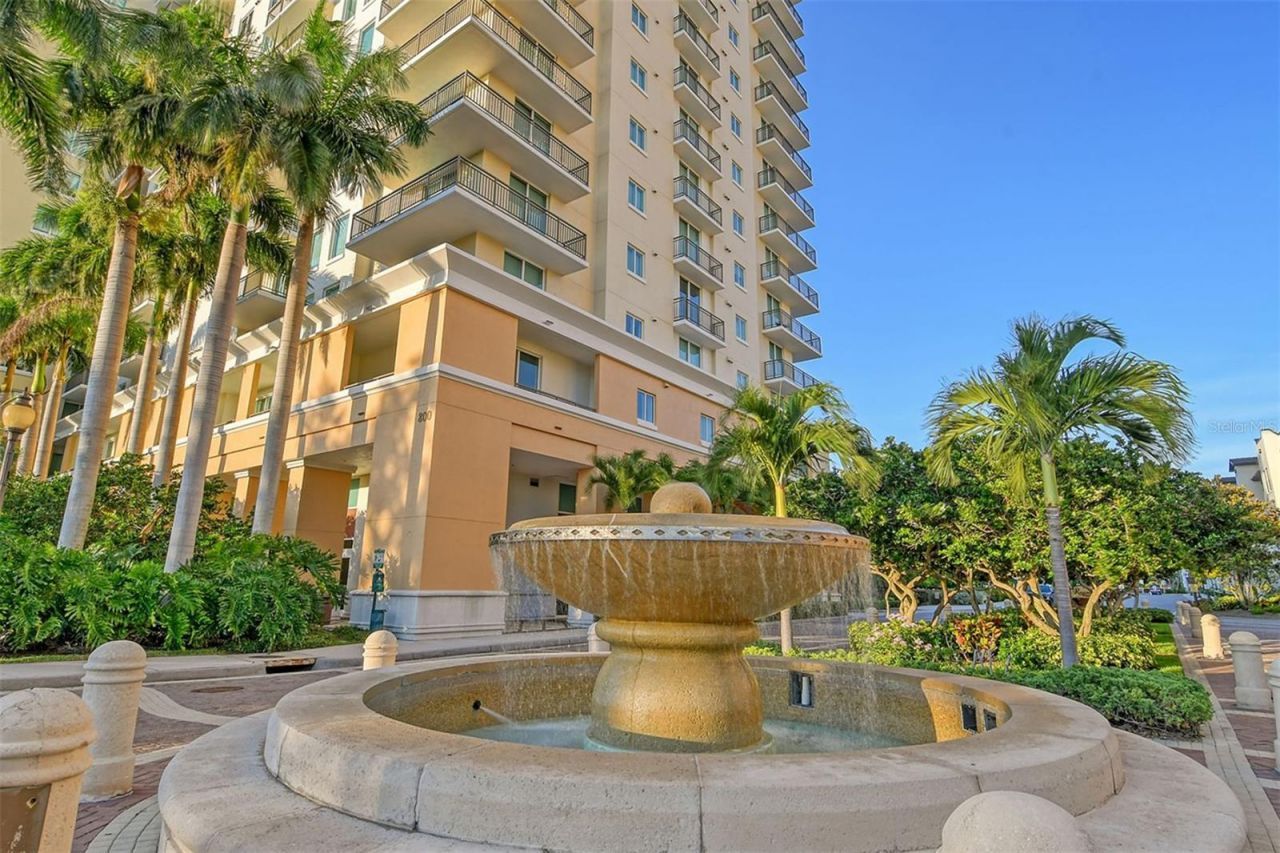 800 N Tamiami Trail, Unit 1111, Sarasota, FL 34236 Photo