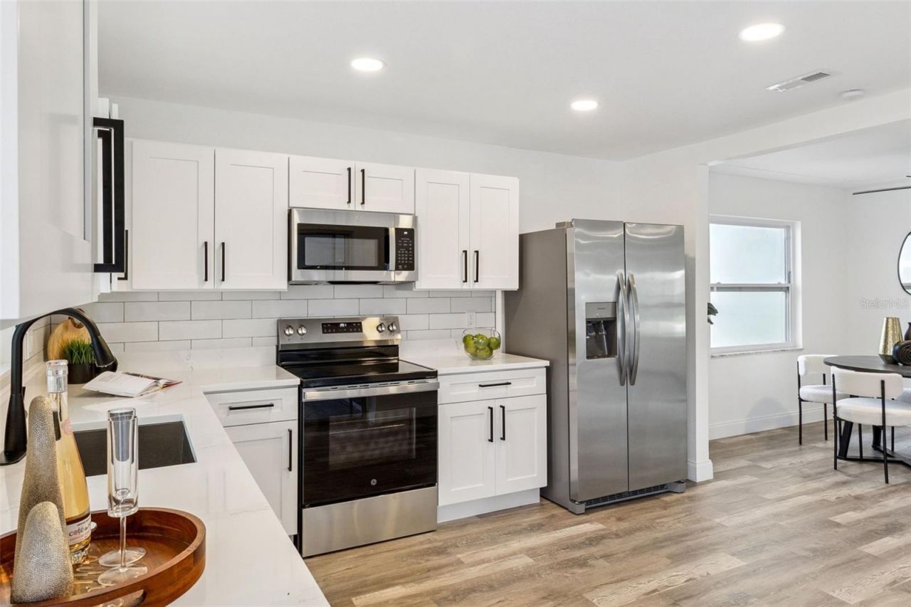 466 Gateway Drive , Merritt Island, FL 32952 Photo