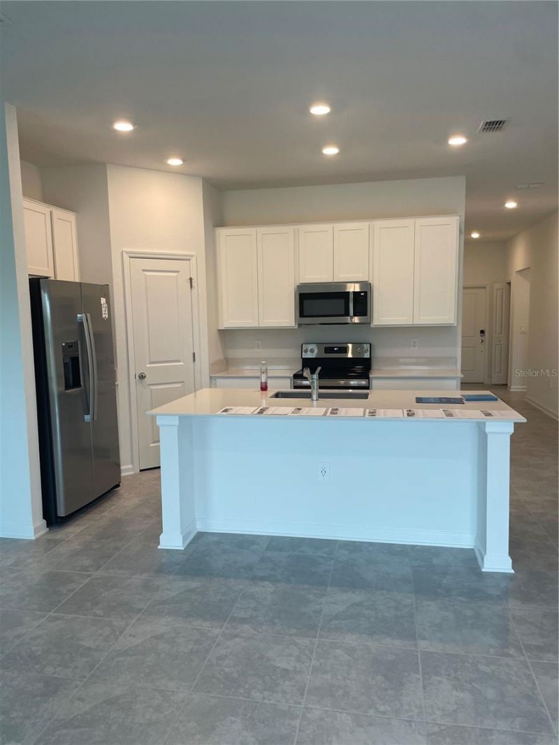 612 Daring Drive, Davenport, FL 33837 Photo