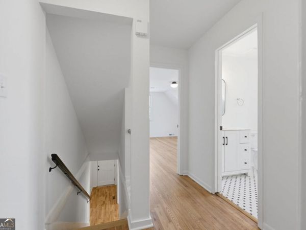 2413 Charleston Oaks Lane, Decatur, GA 30030