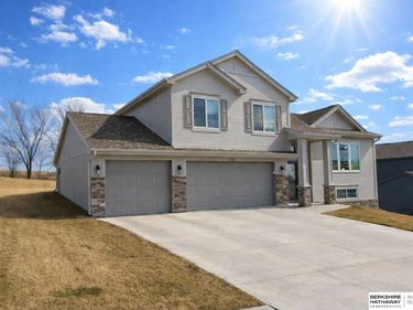 14701 S 17th Street, Bellevue, NE 68123
