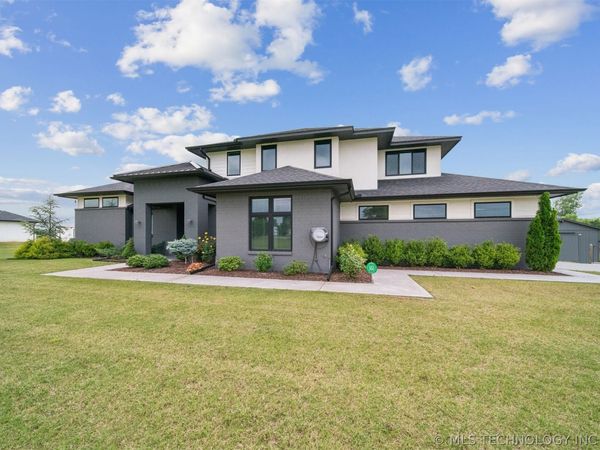 5110 E 161st Street S, Bixby, OK 74008