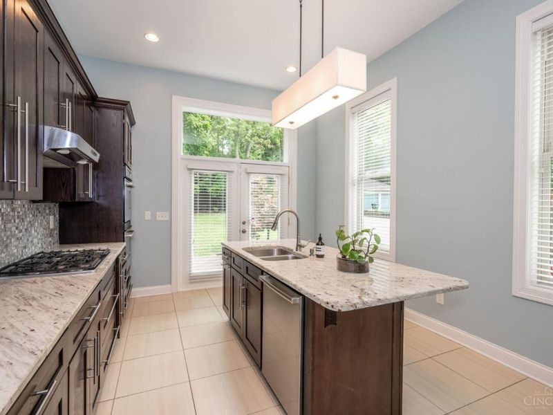 2656 Bellevue Avenue, Cincinnati, OH 45219 Photo 12