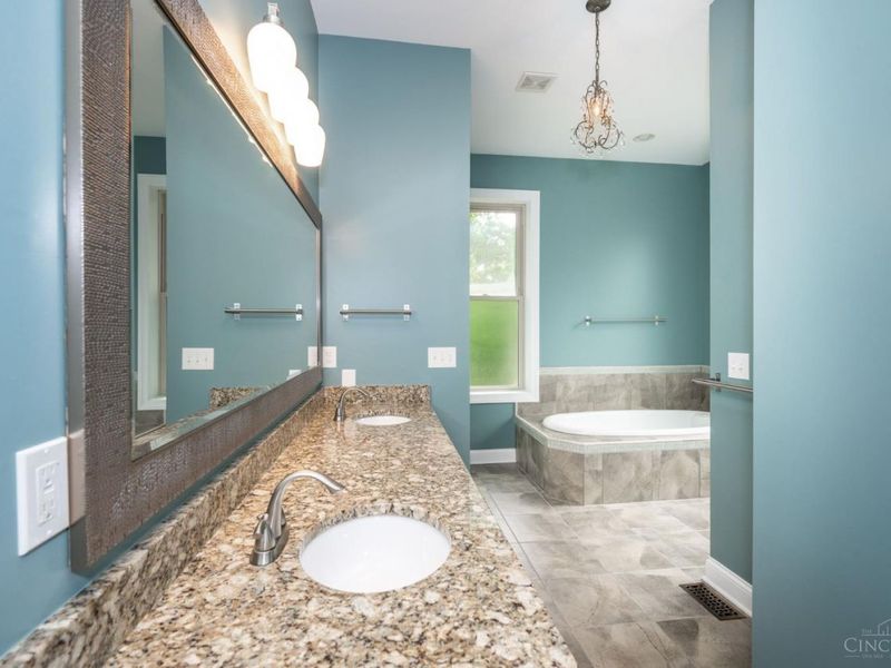 2656 Bellevue Avenue, Cincinnati, OH 45219 Photo 37