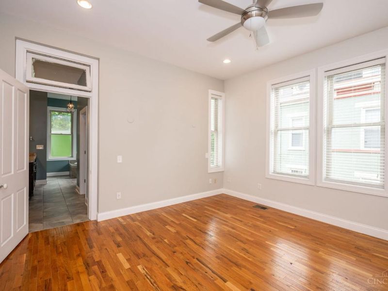 2656 Bellevue Avenue, Cincinnati, OH 45219 Photo 41
