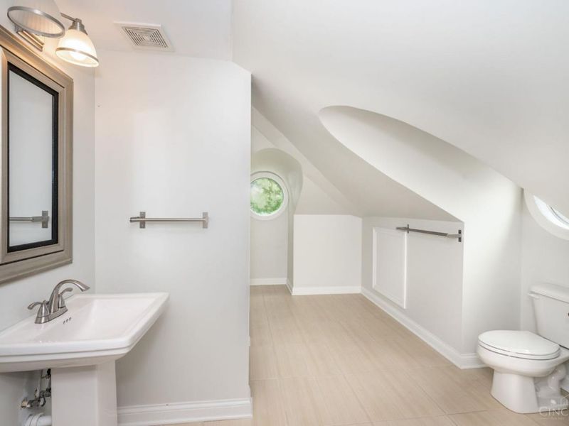 2656 Bellevue Avenue, Cincinnati, OH 45219 Photo 46