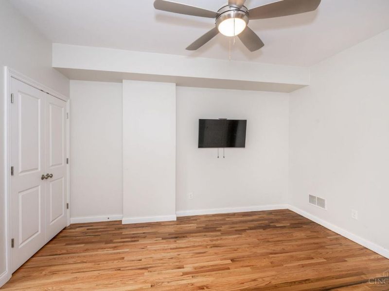 2656 Bellevue Avenue, Cincinnati, OH 45219 Photo 48