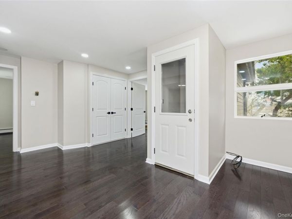 120 Maple Avenue , Unit 2nd FLOOR, Cedarhurst, NY 11516