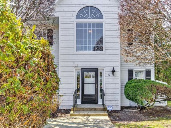 25 Mitchell, Unit 3, Westhampton Beach, NY 11978