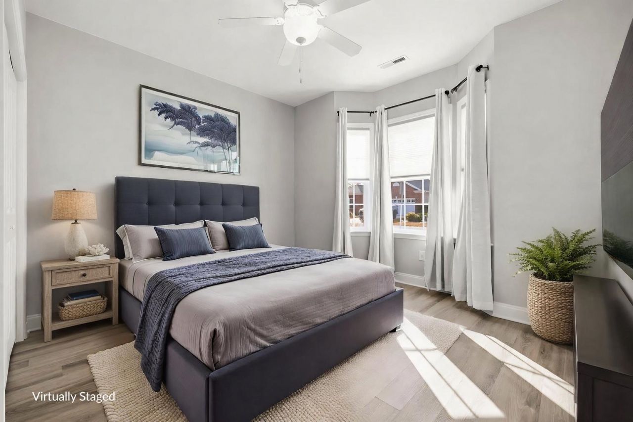 808 Twickenham Loop Photo 18