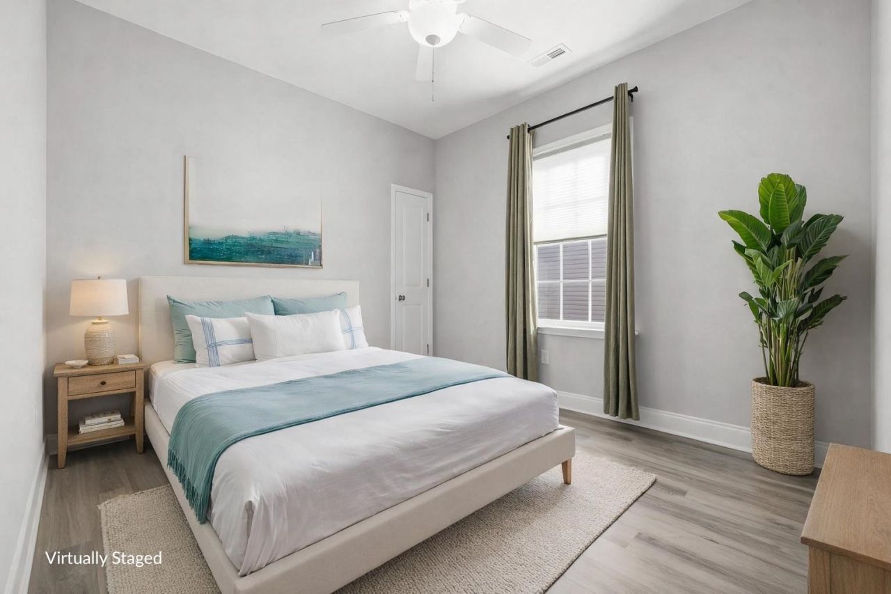 808 Twickenham Loop Photo 22