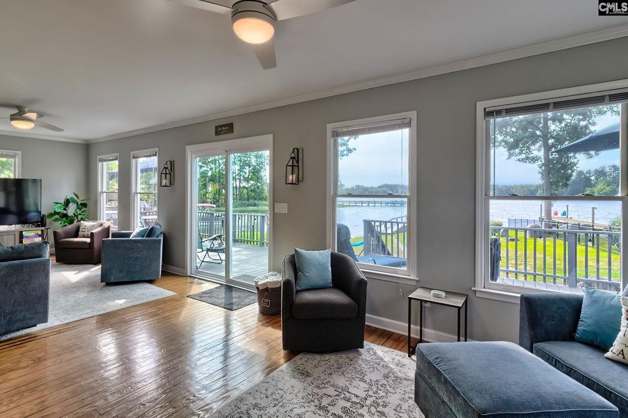 435 Whits End  Photo 9