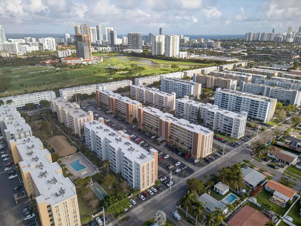 610 NE 12th Ave, Unit 601, Hallandale Beach, FL 33009