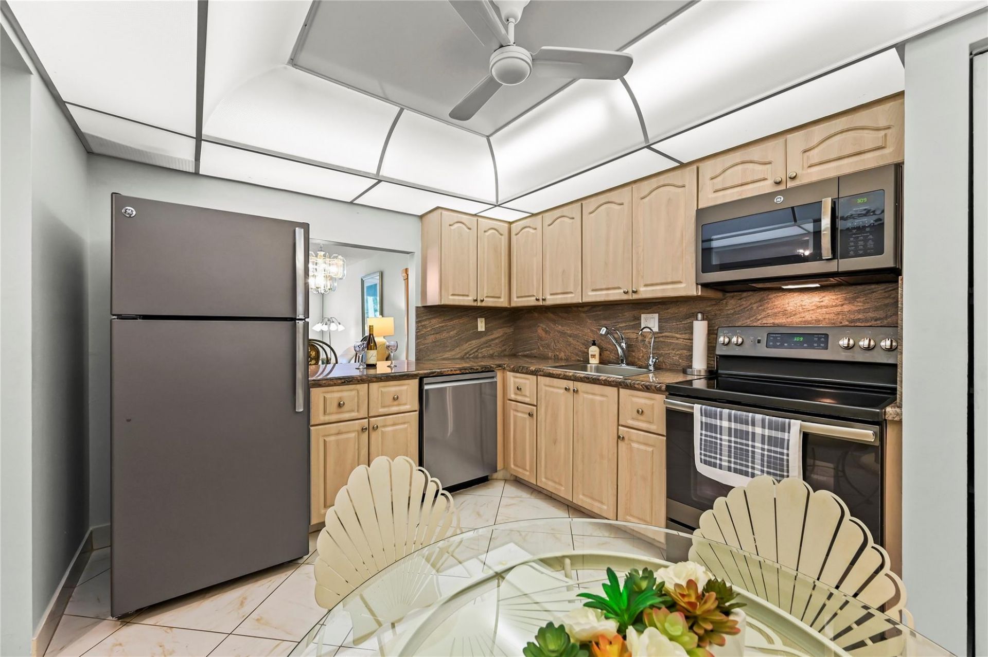 4629 Poinciana Street, Unit 209, Lauderdale by the Sea, FL 33308 Photo