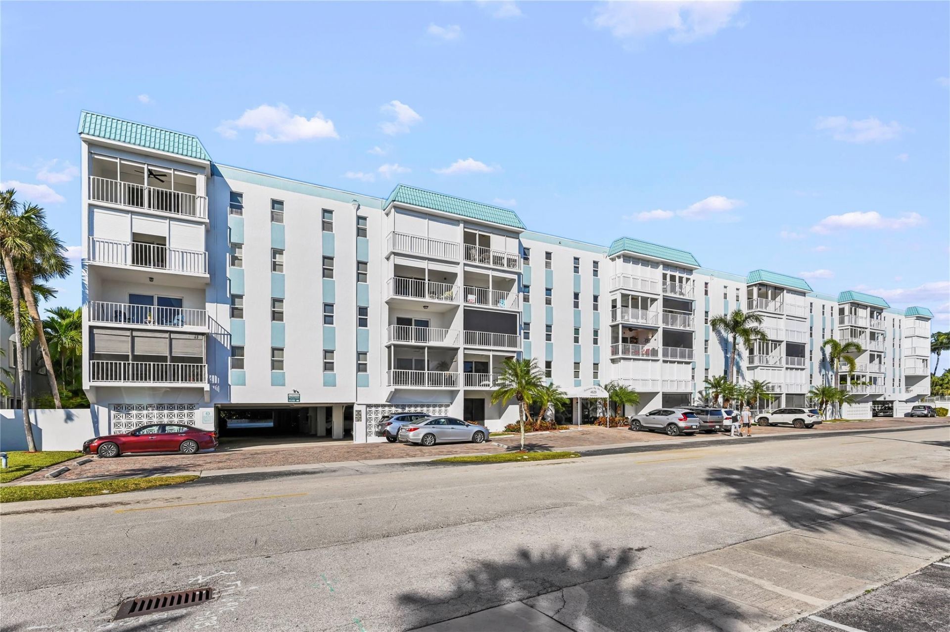 4629 Poinciana Street, Unit 209, Lauderdale by the Sea, FL 33308 Photo