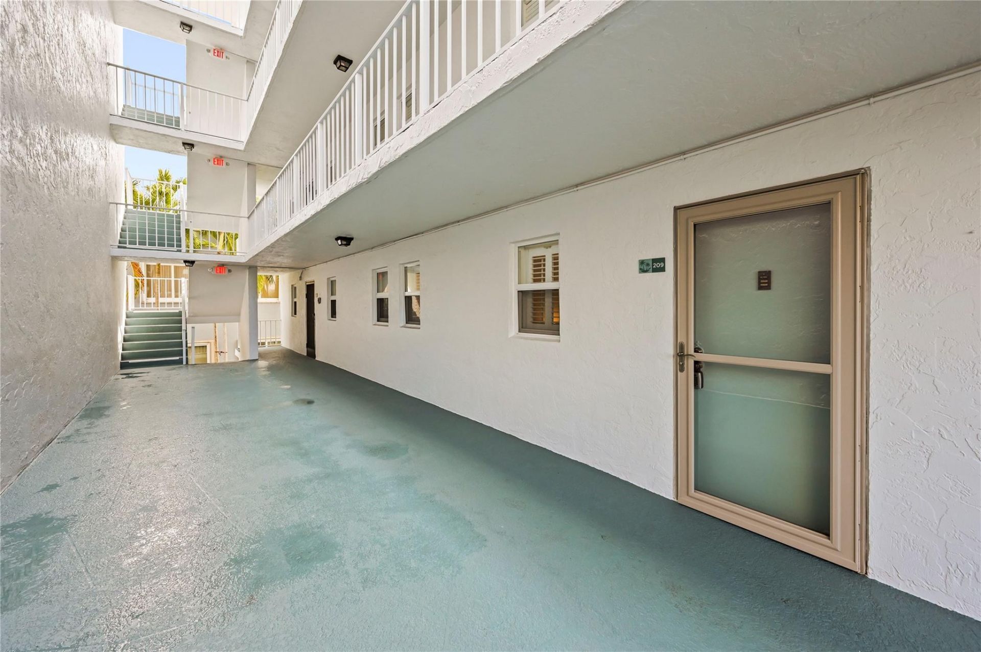 4629 Poinciana Street, Unit 209, Lauderdale by the Sea, FL 33308 Photo