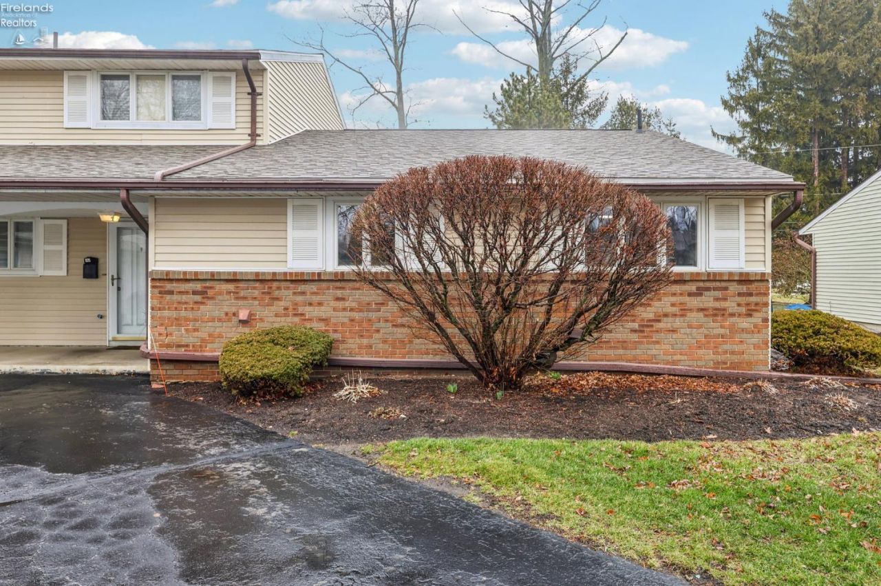 525 Liberty Drive, Unit A, Huron, OH 44839 Main Photo