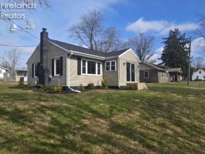 1305 State Route 113 E, Milan, OH 44846 Photo 2