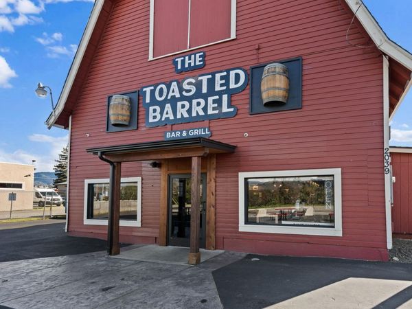 2039 Redwood Avenue, Grants Pass, OR 97527