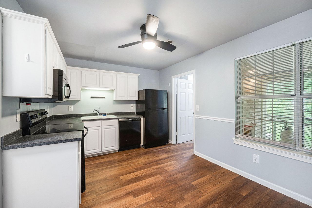 2045 Rondo Street Photo 8