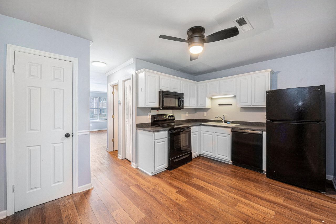 2045 Rondo Street Photo 9