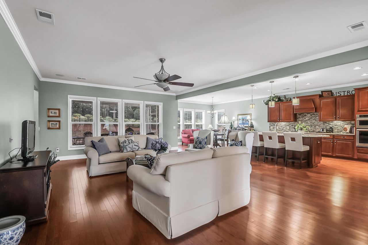 249 Waterfront Park Drive Photo 10