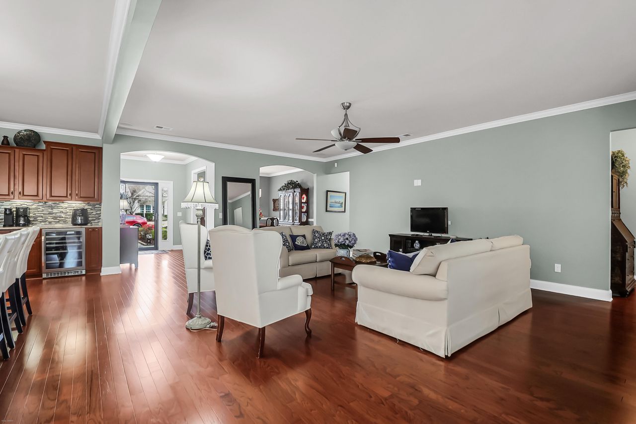 249 Waterfront Park Drive Photo 12