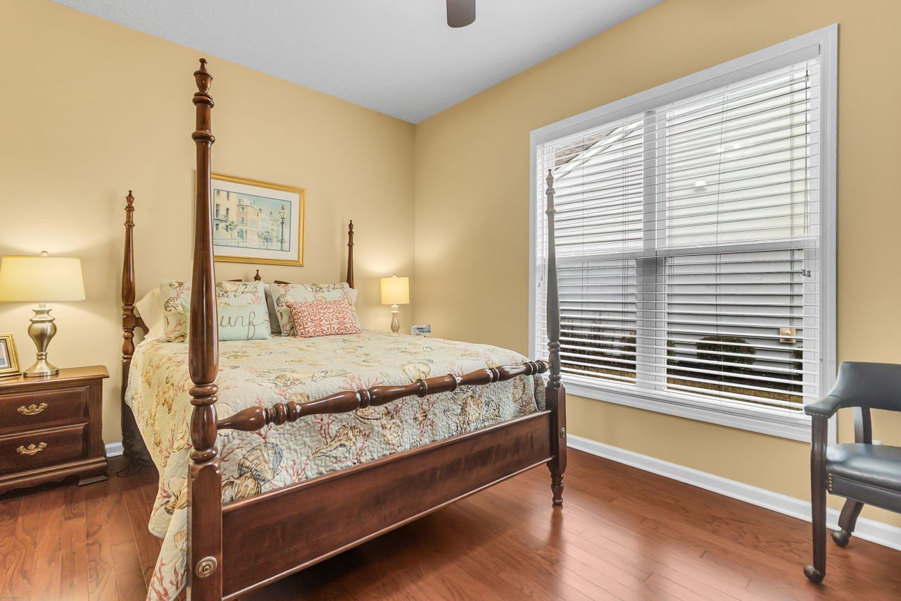 249 Waterfront Park Drive Photo 32