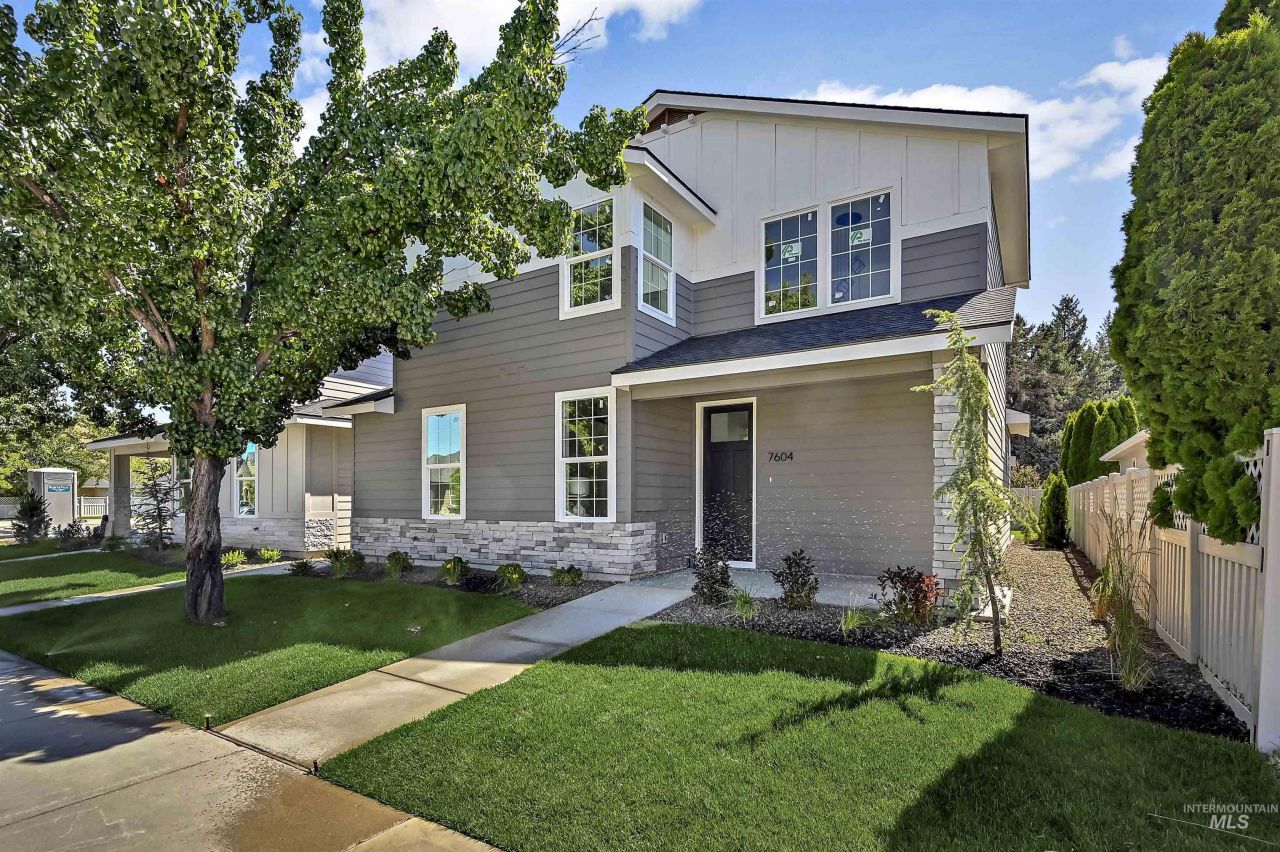7698 N Ferris Ave, Boise, ID 83714 Main Photo