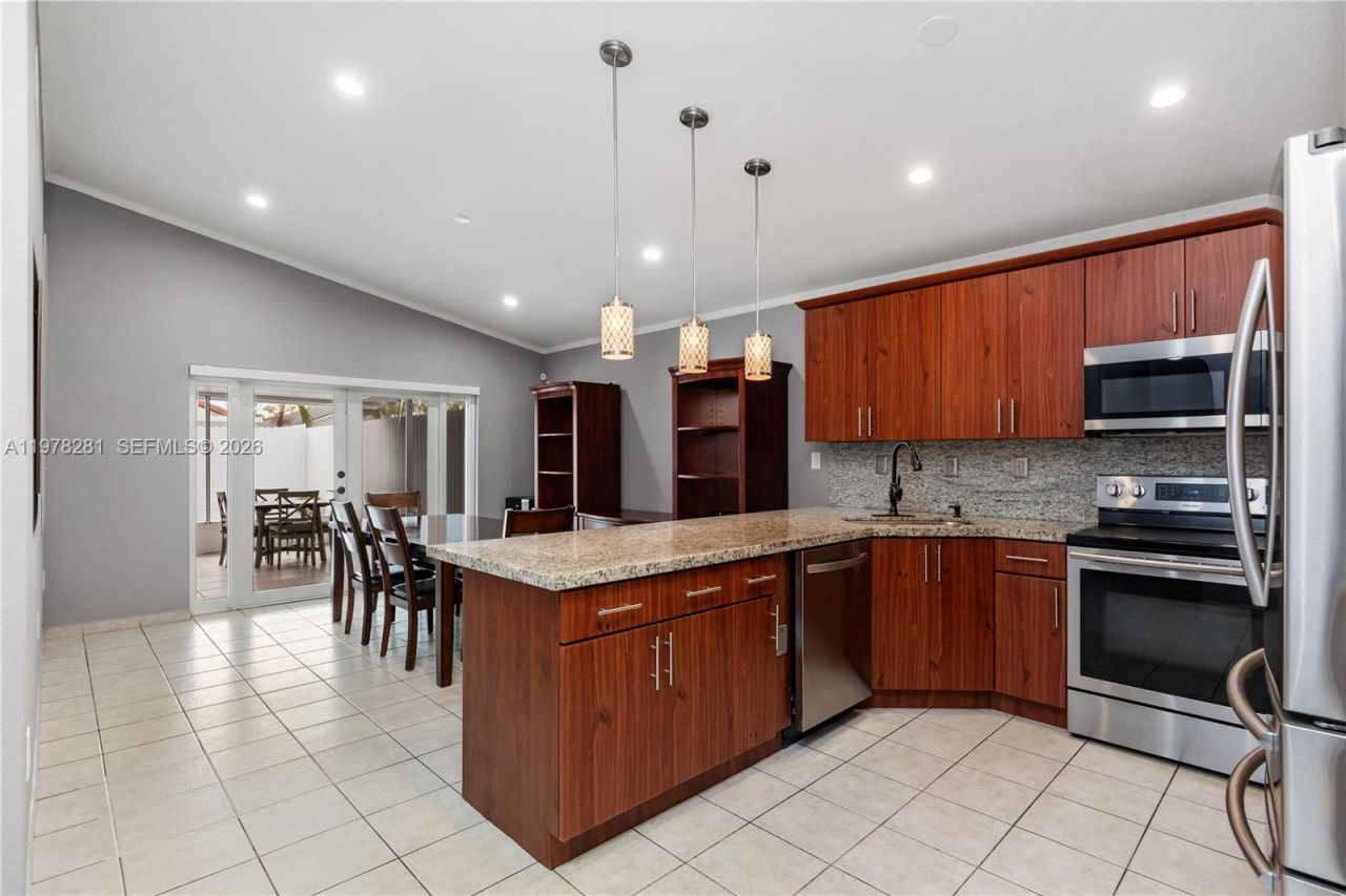 14358 SW 168th St , Miami, FL 33177 Photo