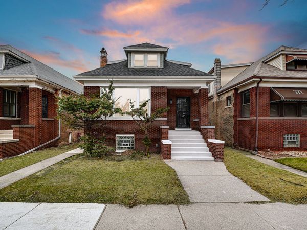 8011 S Dante Avenue, Chicago, IL 60619