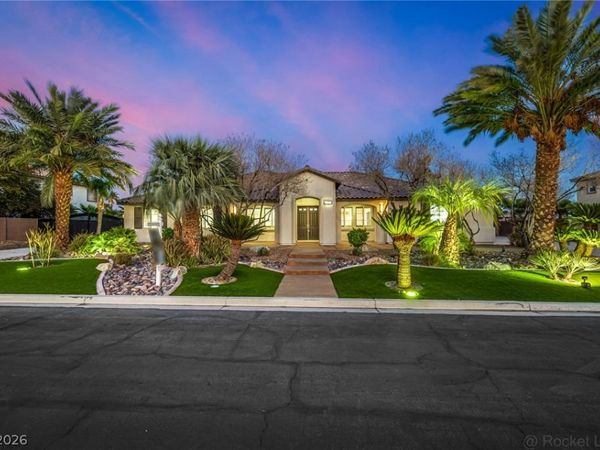 7840 Thunder Echo Street, Las Vegas, NV 89131