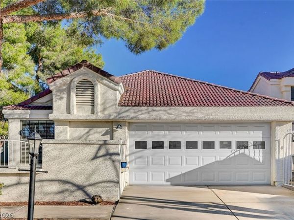 5256 Crooked Valley Drive, Las Vegas, NV 89149