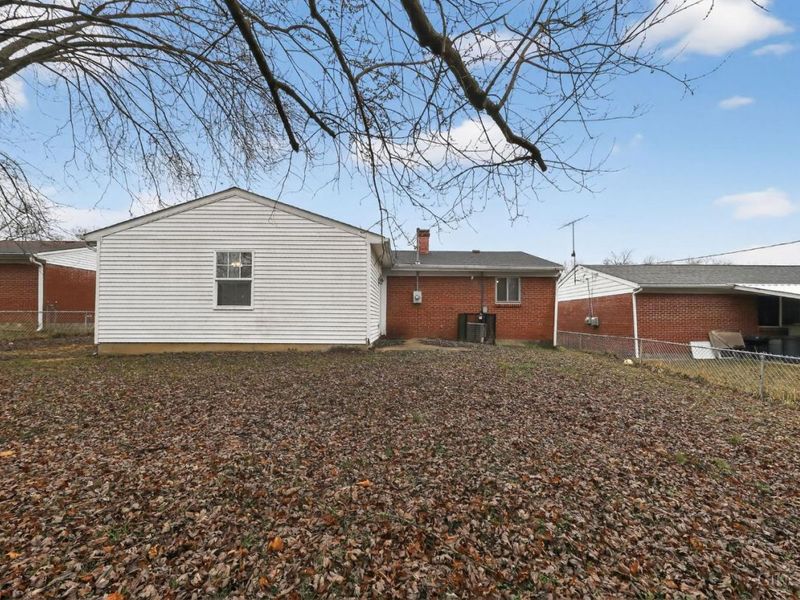 1931 Lotushill Drive, Mount Healthy, OH 45240 Photo 5