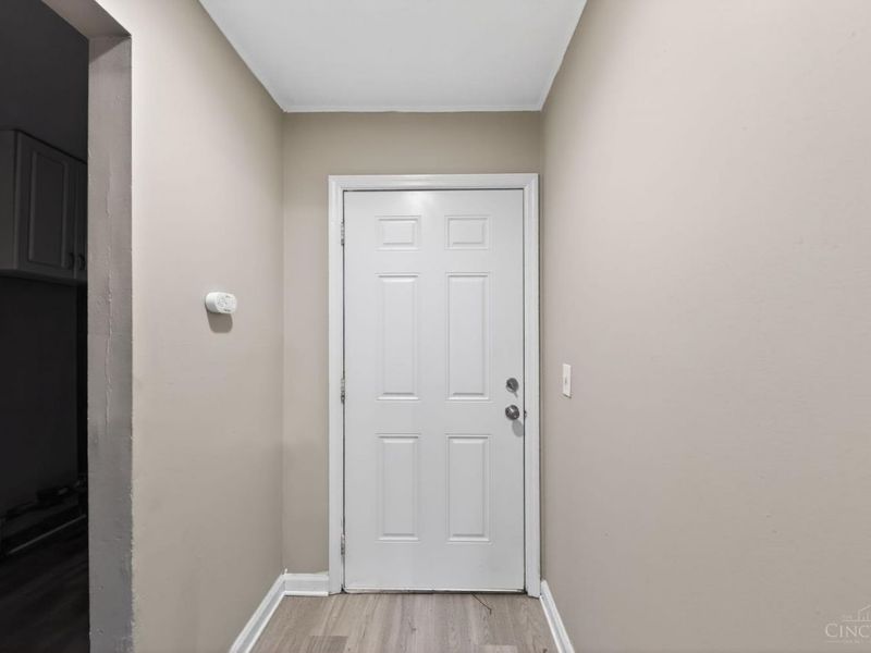 1931 Lotushill Drive, Mount Healthy, OH 45240 Photo 9