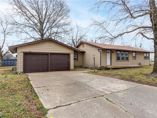 111 Northpark Boulevard, Coffeyville, KS 67337