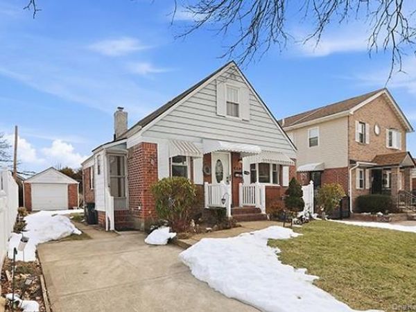 82-27 248th Street , Bellerose, NY 11426