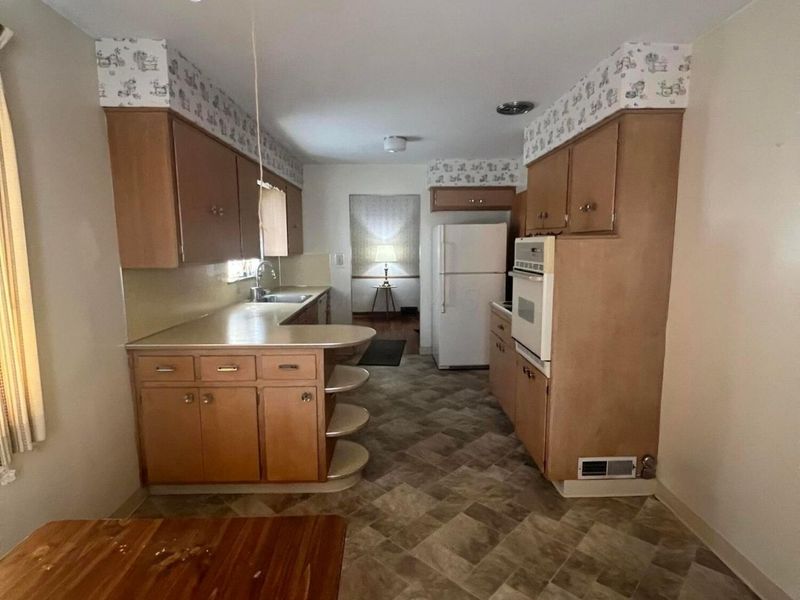 570 S Westgate Avenue, Columbus, OH 43204 Photo 3