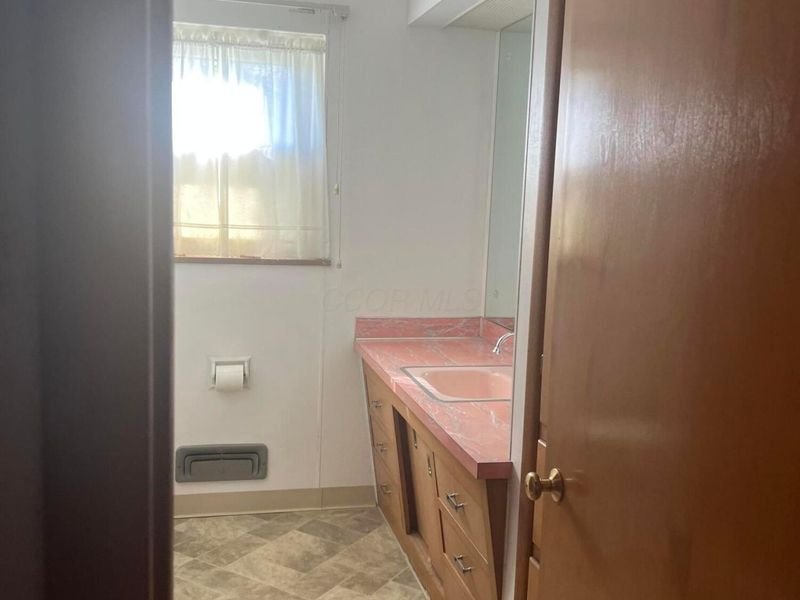 570 S Westgate Avenue, Columbus, OH 43204 Photo 6