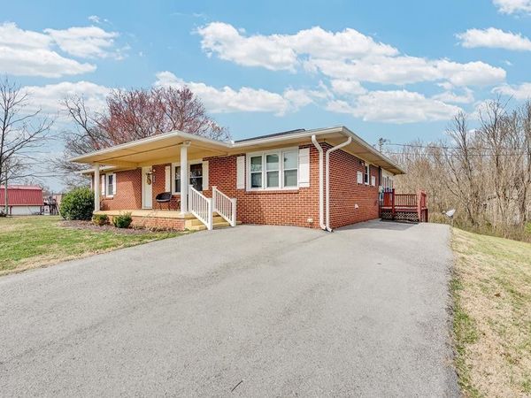 326 E Main St , Cookeville, TN 38506