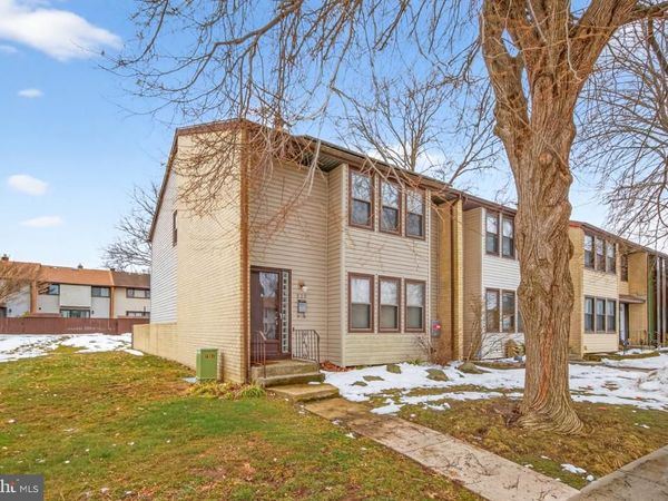 525 FAIRFIELD ROAD, HIGHTSTOWN, NJ 08520