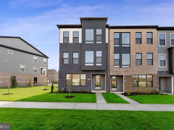 129 SUMMIT POINT BOULEVARD, Unit 11J, BOWIE, MD 20716