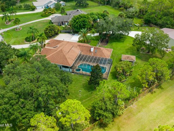 1711 Flamevine Place , Malabar, FL 32950