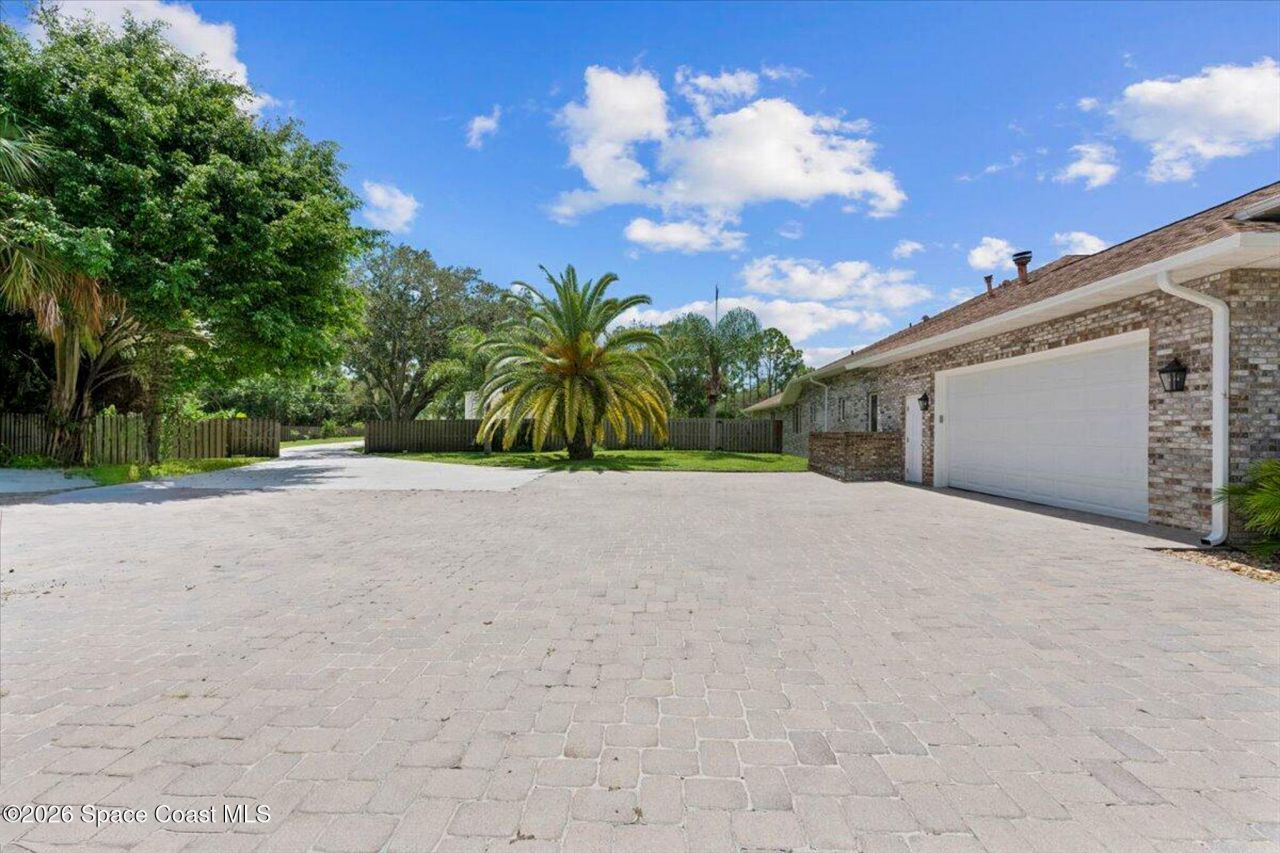 1711 Flamevine Place , Malabar, FL 32950 Photo